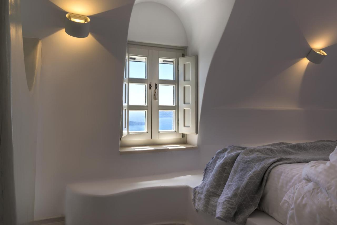 Nefeles Luxury Suites Fira  Eksteriør bilde