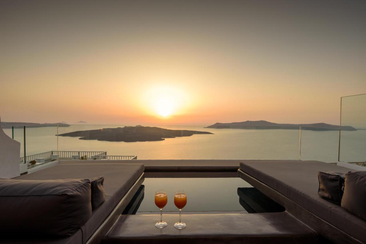 Nefeles Luxury Suites Fira  Eksteriør bilde